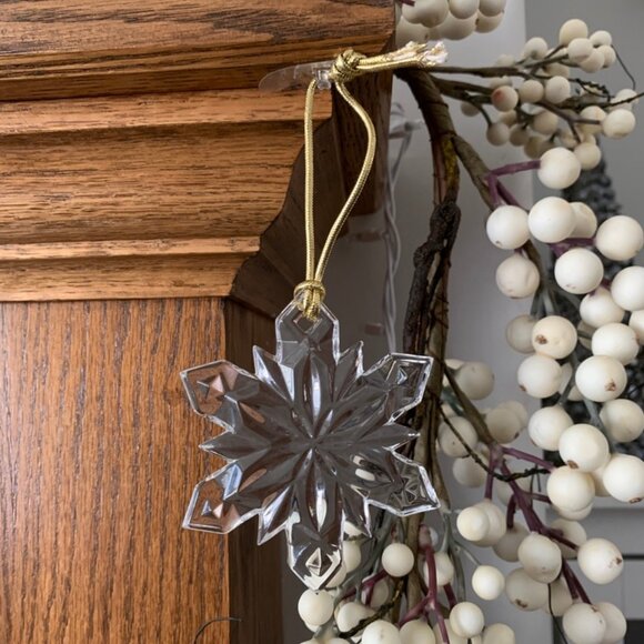 Vintage Mikasa Joyous Collection Crystal Snowflake Ornaments set of 3 - Picture 9 of 9